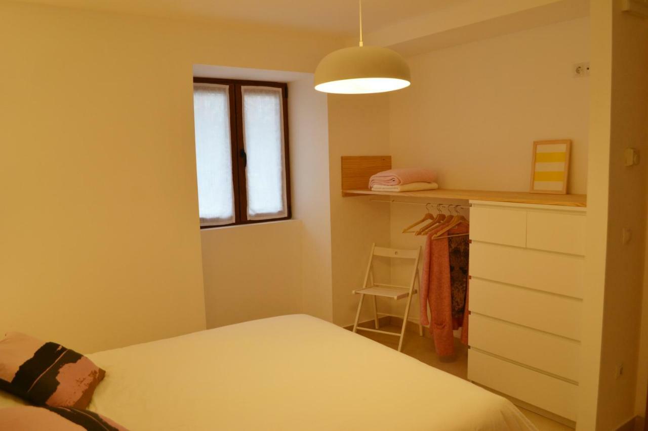 Ura Apartment Lesaka Bagian luar foto