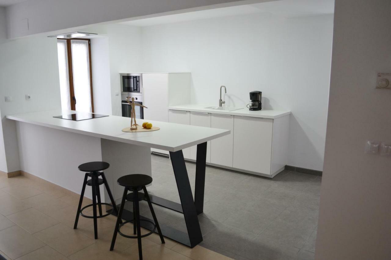 Ura Apartment Lesaka Bagian luar foto